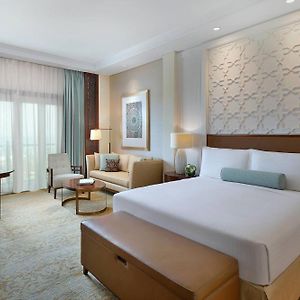 Deluxe King Room Balcony